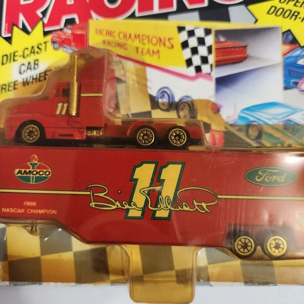 1992 Racing Champions #11 Bill Elliot Team Transporter With Stock Car